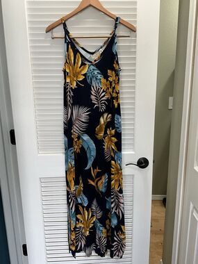 Grecerelle Floral Tropical Maxi Dress V-Neck Adjustable Straps Size Medium
